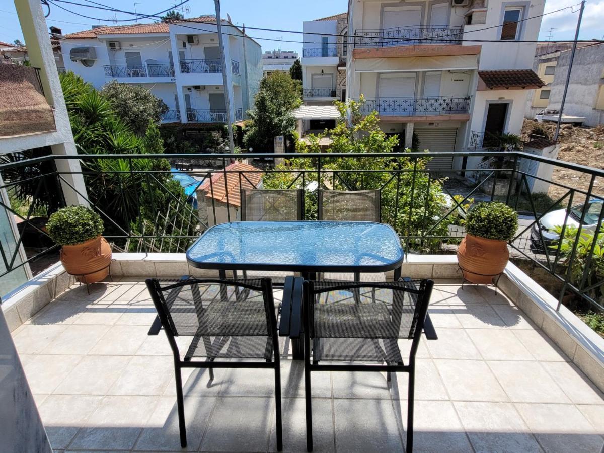 דירות Kallithea  Anris & Dianas Dom - In A Quiet Part Of The Center מראה חיצוני תמונה